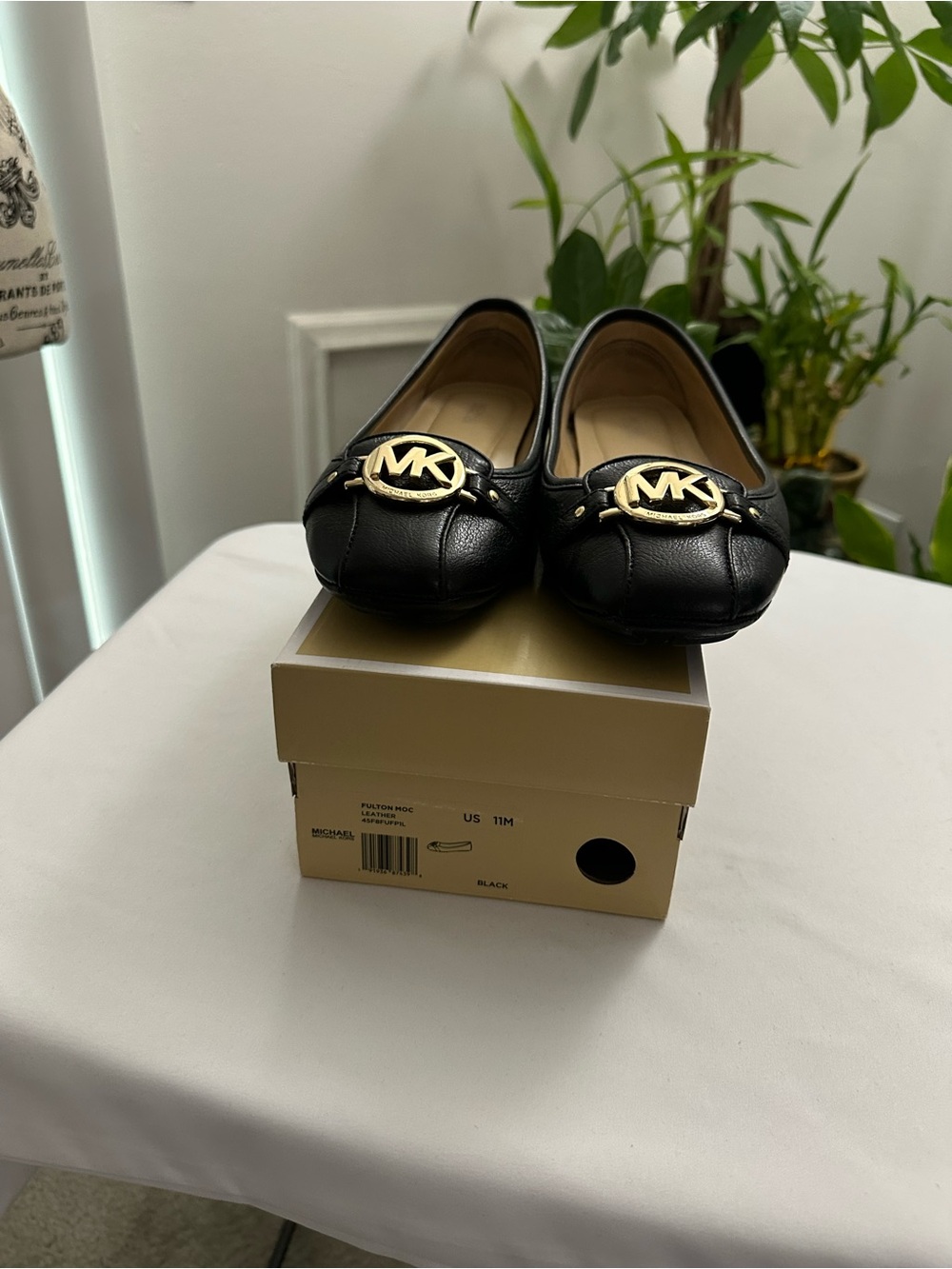 Michael Kors Black Leather Logo Moccasin Flats with Gold MK Emblem - Picture 3 of 8
